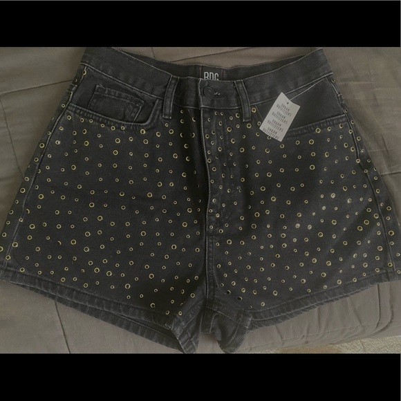 Studded jeans shorts - Picture 2 of 4